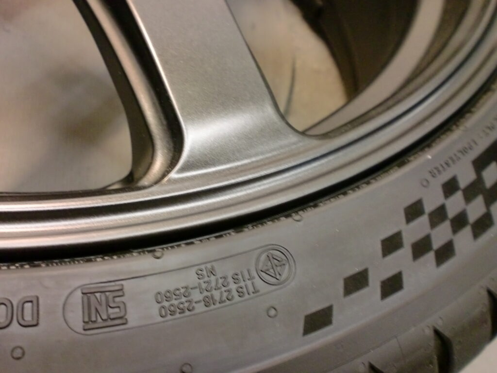 青梅市 マットブラックホイール傷修理