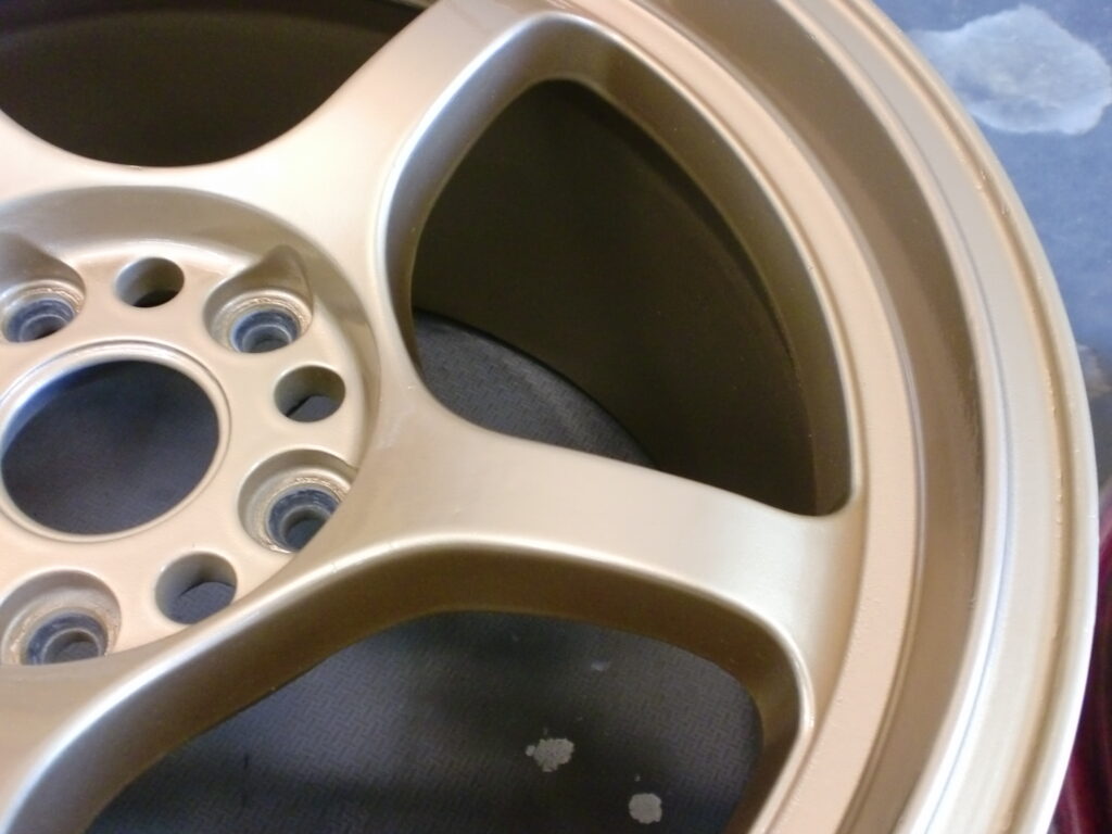 青梅市　ホイールゴールドカラーチェンジ