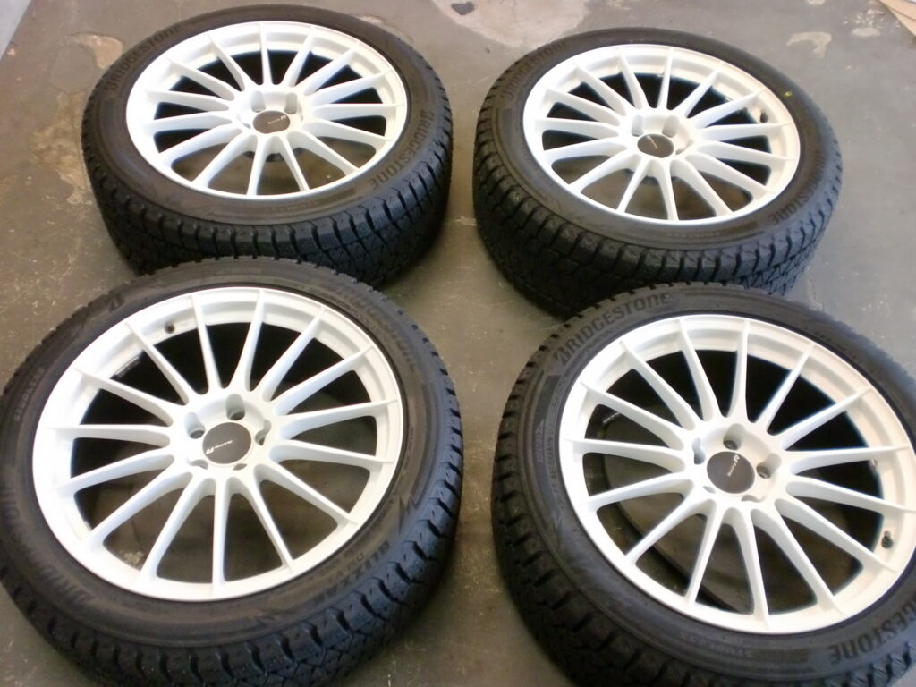 調布市　マットホワイトカラーチェンジ