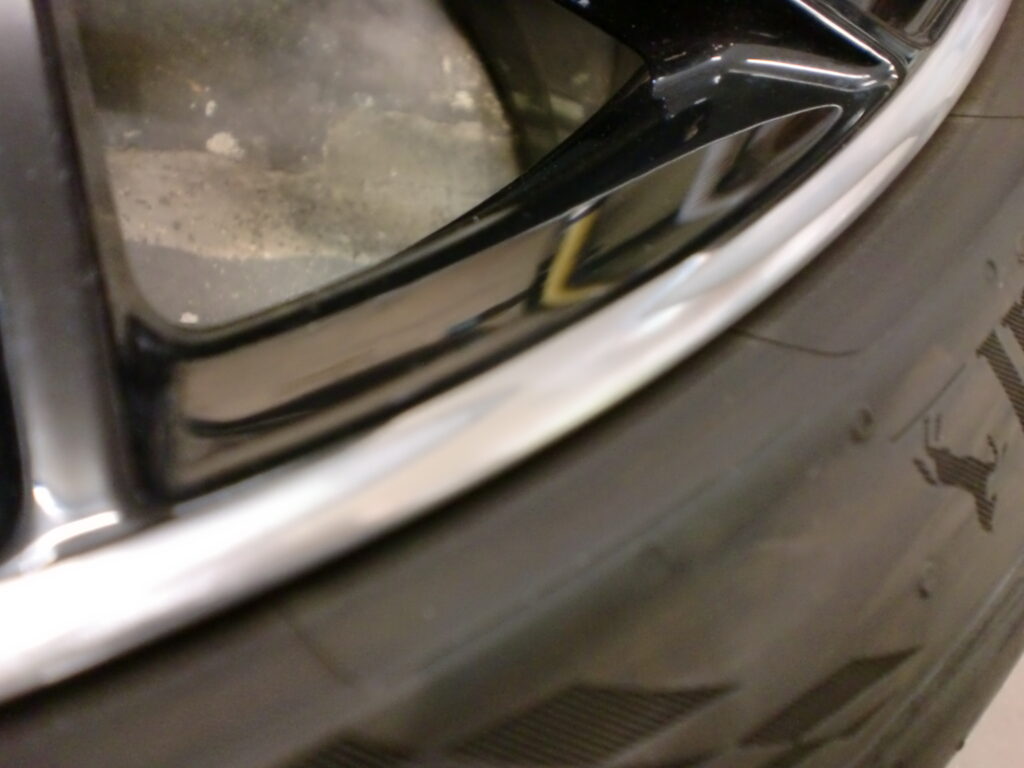 調布市 ポリッシュホイール傷修理