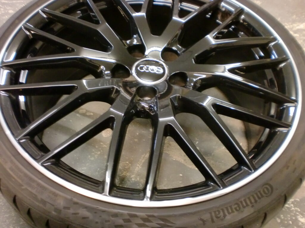 調布市 ポリッシュホイール傷修理