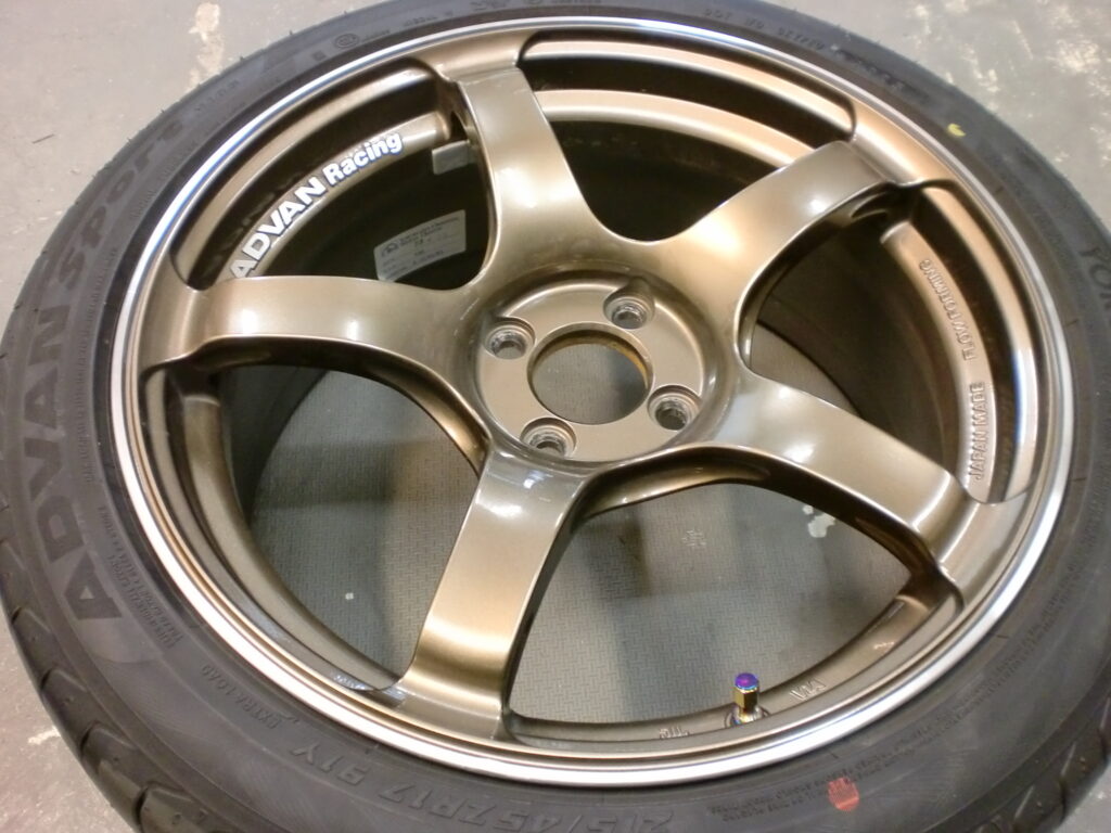 福生市 ADVANポリッシュリムホイール傷修理