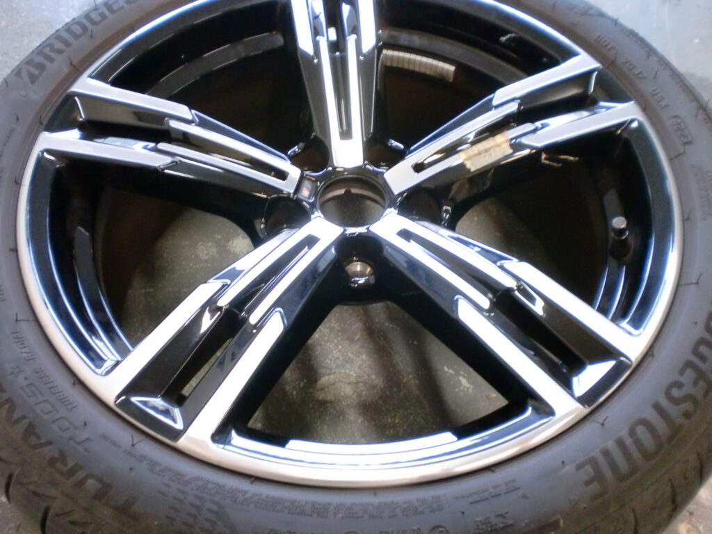 小金井市　ポリッシュホイール傷修理