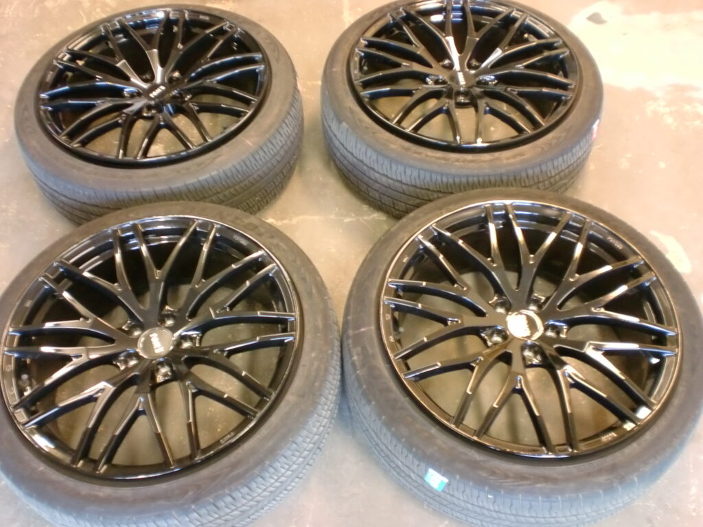 昭島市　ブラック塗装ホイール傷修理