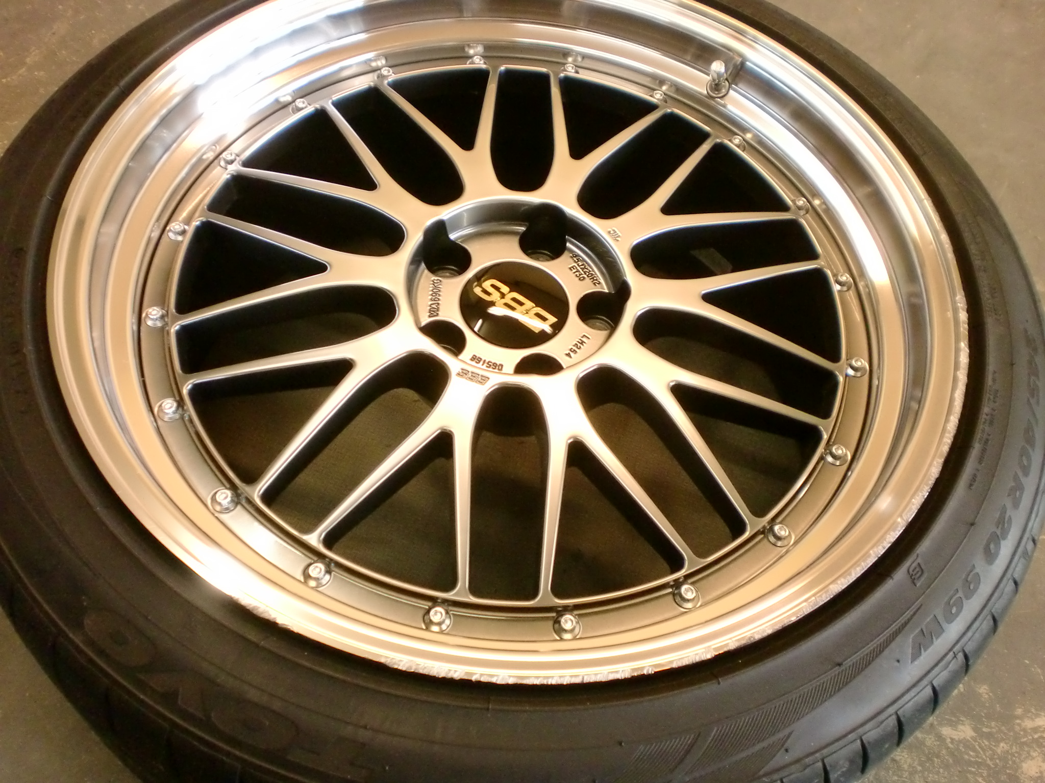 調布市　アルマイトリムホイール修理