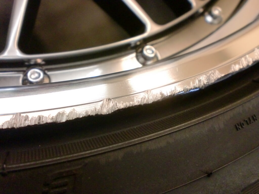 調布市　アルマイトリムホイール修理