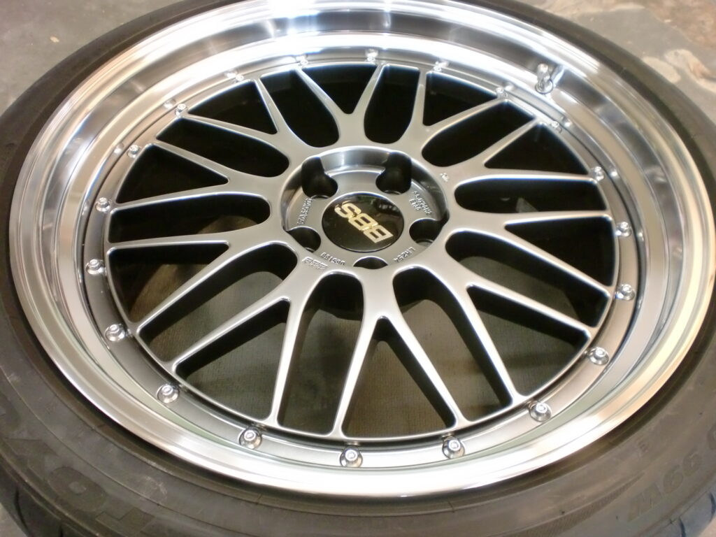 調布市　アルマイトリムホイール修理