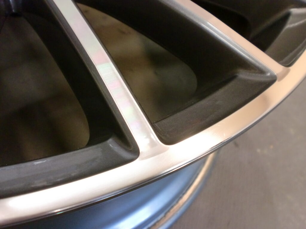 青梅市 ポリッシュホイール傷修理