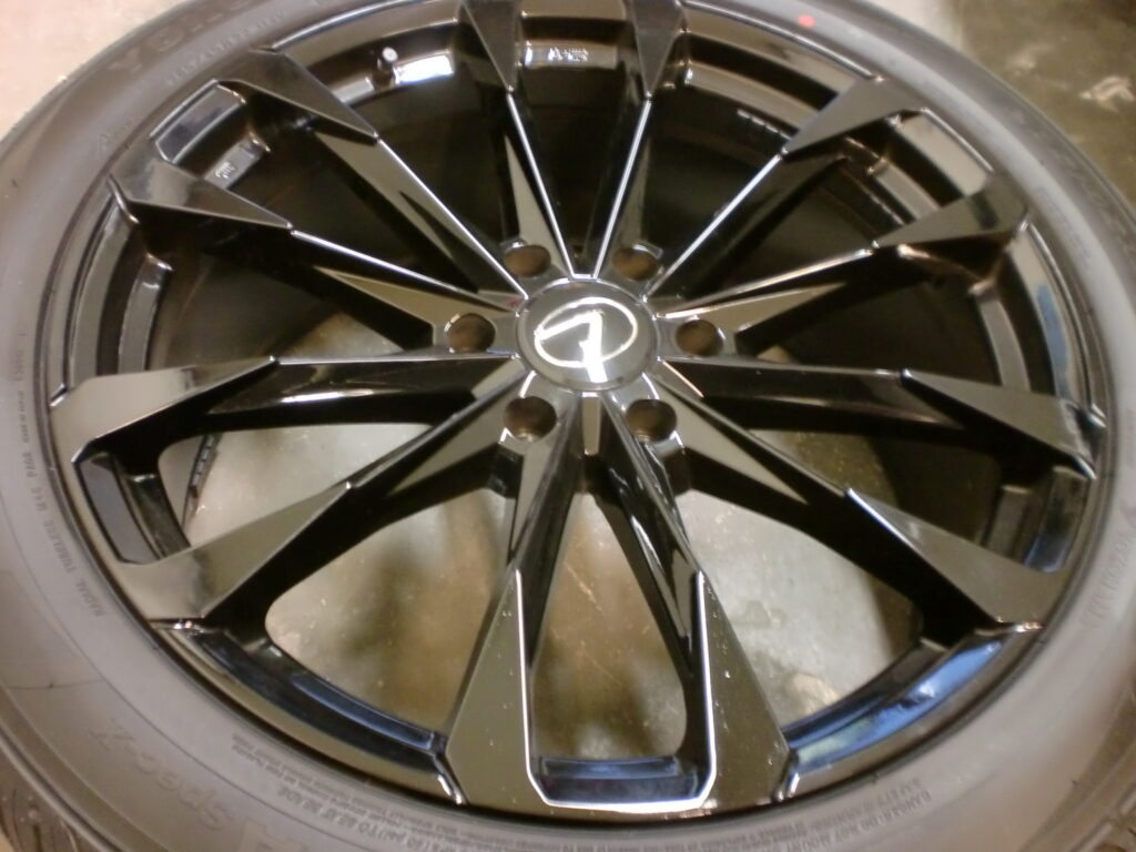 八王子市 ブラック塗装ホイール傷修理