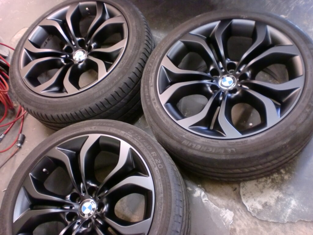 多摩市 ホイールマットブラックカラーチェンジ