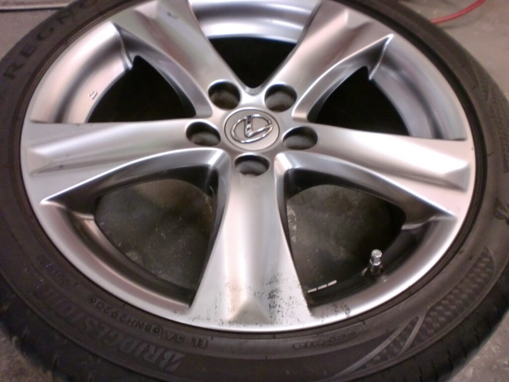 羽村市　ハイパーシルバーホイール傷修理