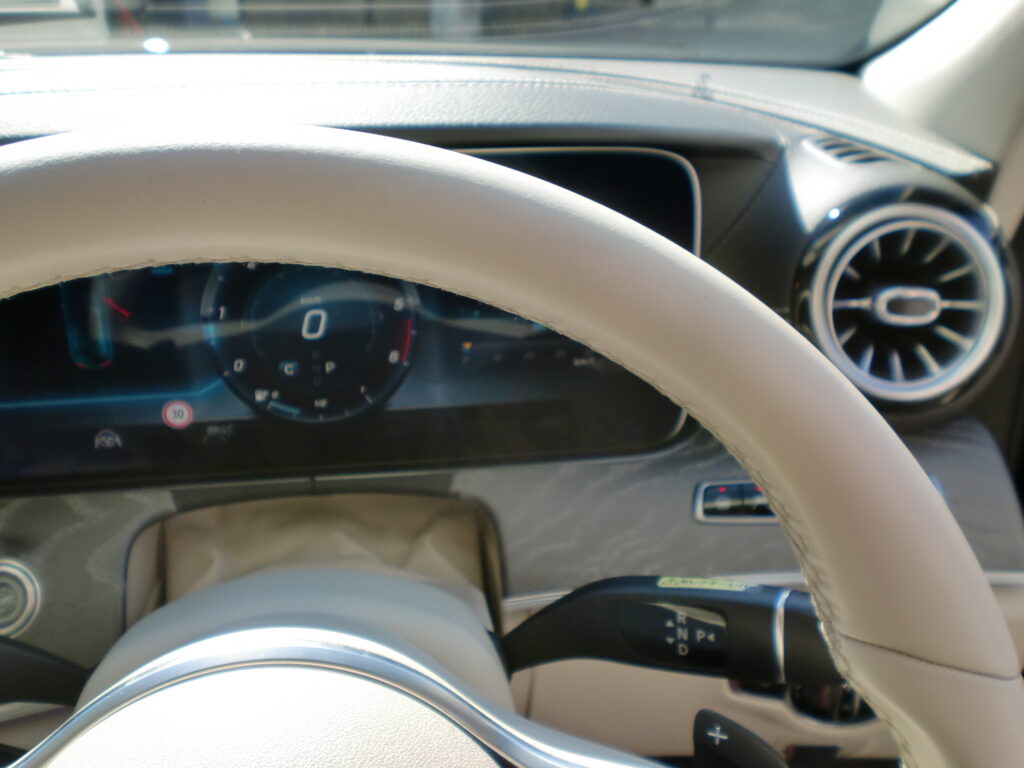 八王子市 レザーステアリング擦れ修理