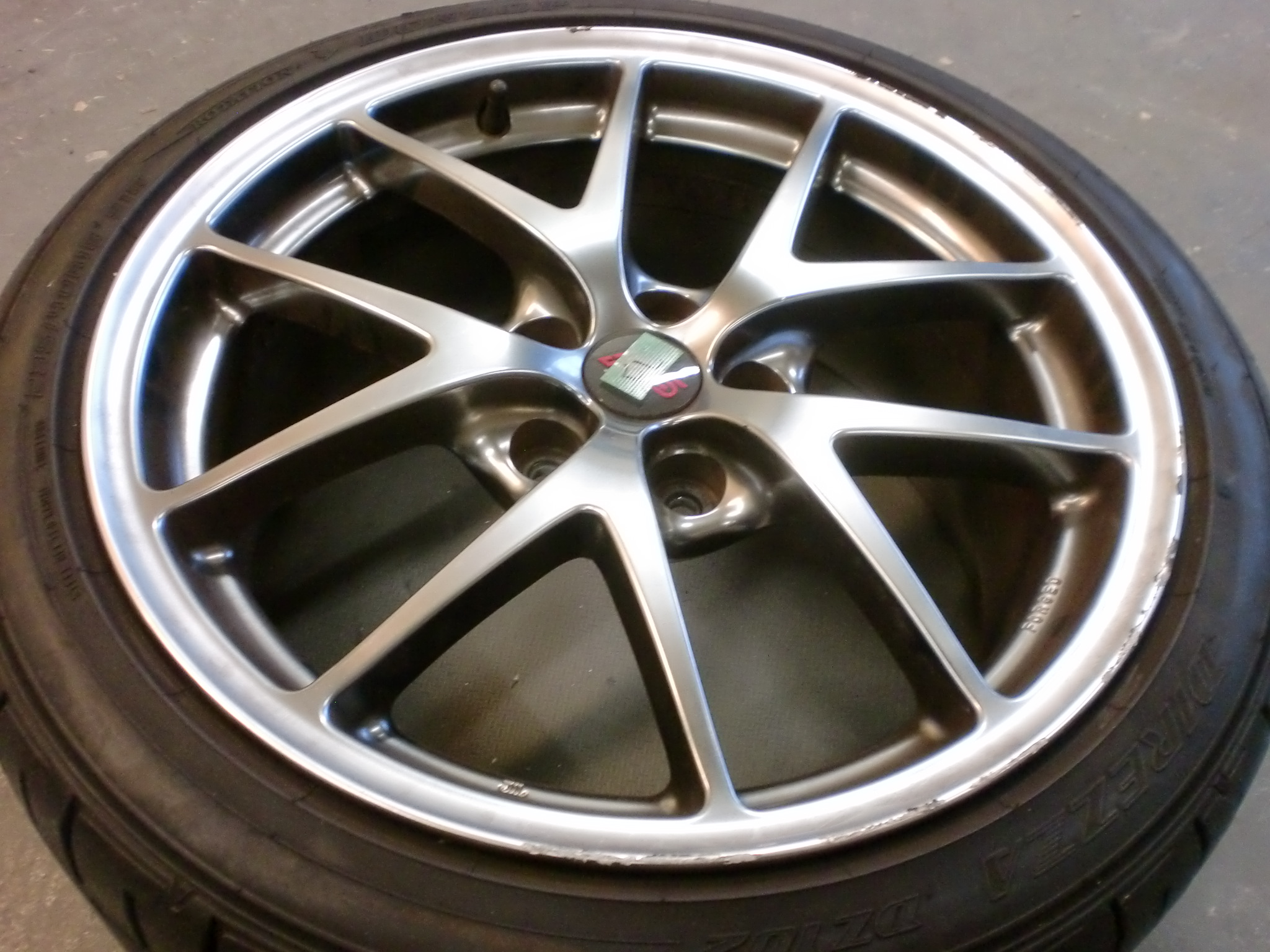 あきる野市　ハイパーシルバーホイール傷修理