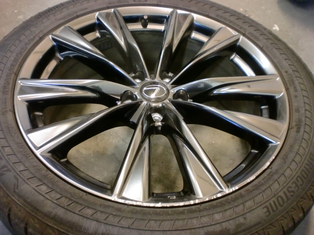 青梅市　ハイパーシルバーホイール傷修理