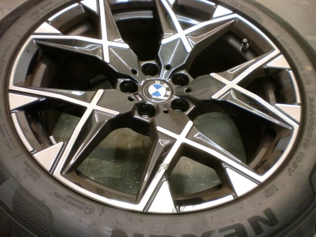 あきる野市　BMWポリッシュホイール傷修理