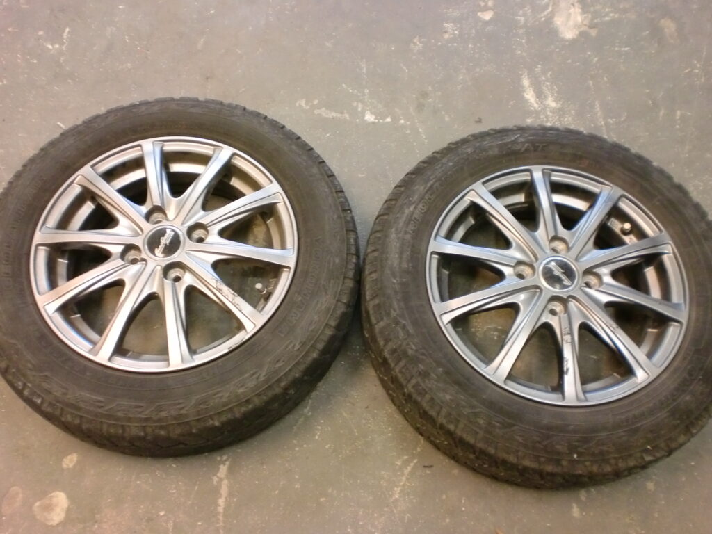 あきる野市 シルバー塗装ホイール傷修理