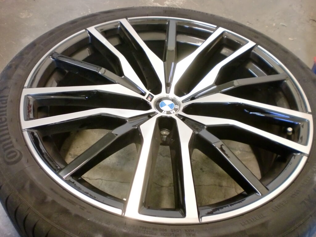 小平市 BMWポリッシュホイール傷修理