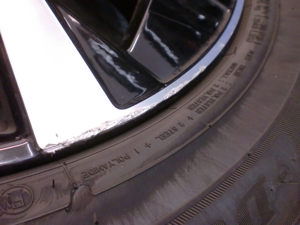 東大和市　ポリッシュホイール傷修理