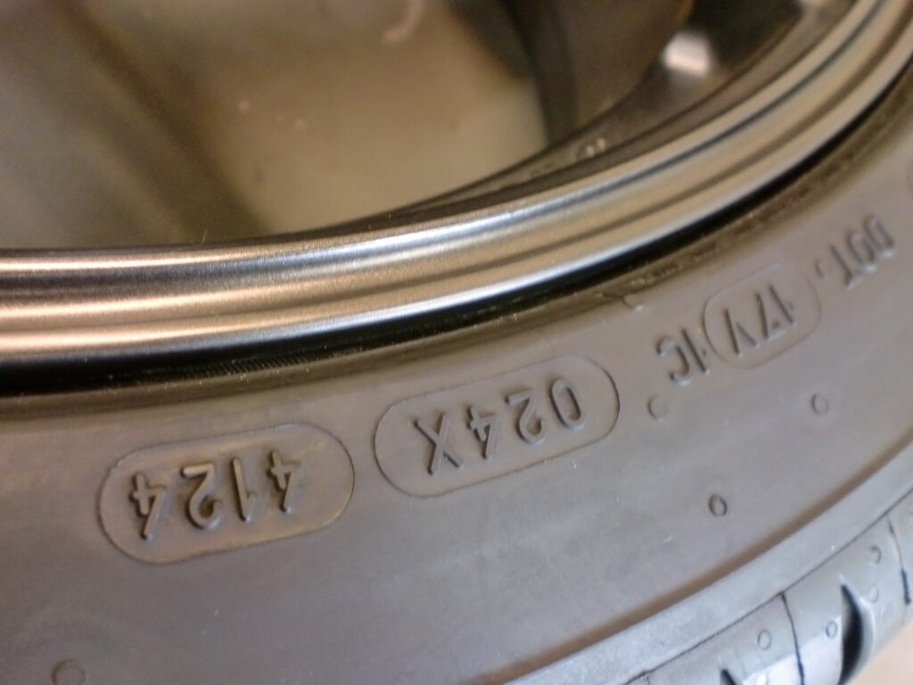 昭島市 マットブラックホイール傷修理