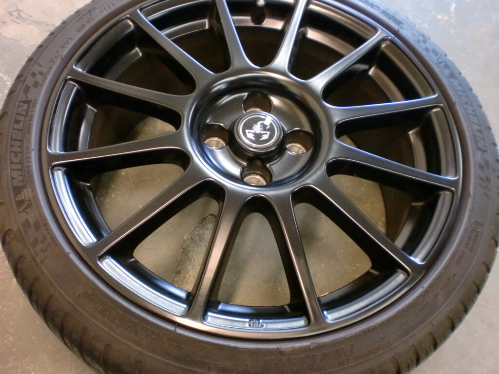 日野市　マットブラックホイール傷修理