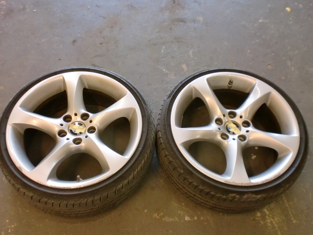 昭島市　シルバー塗装ホイール傷修理