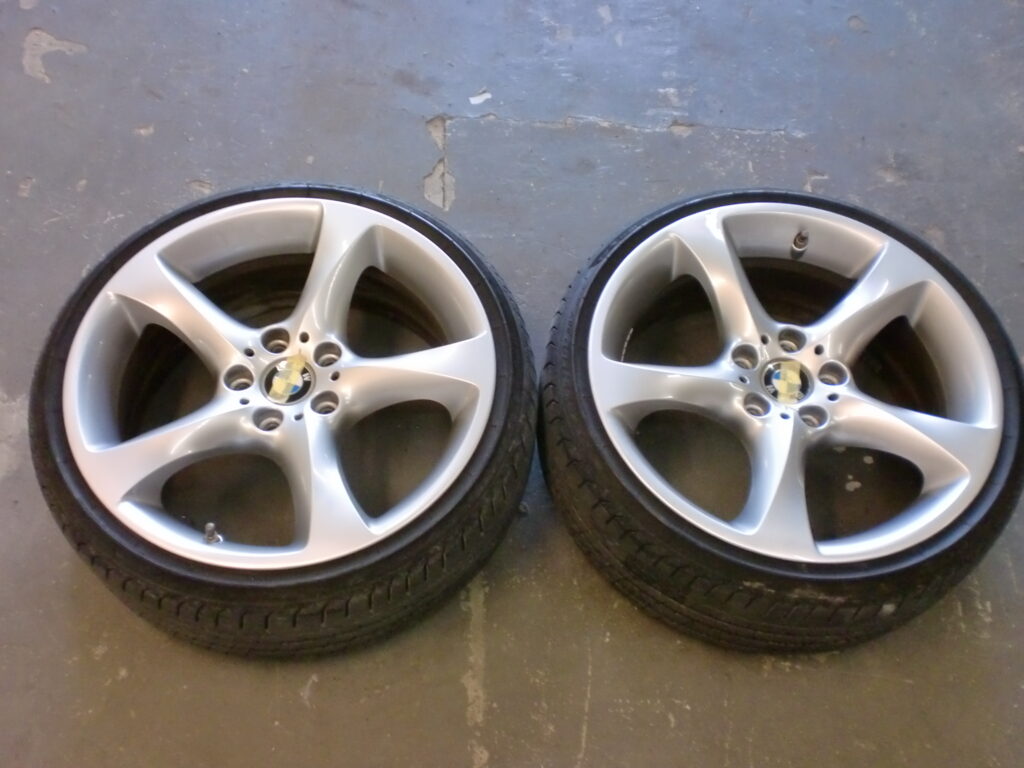 昭島市　シルバー塗装ホイール傷修理