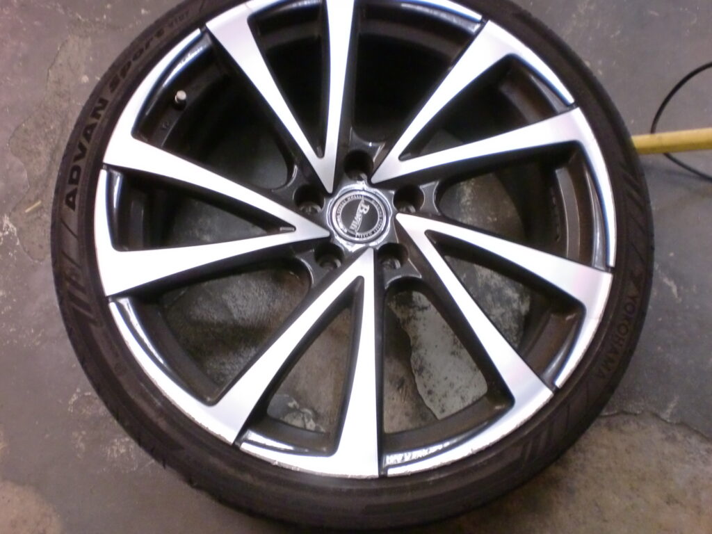 所沢市のお客様　ポリッシュホイール傷