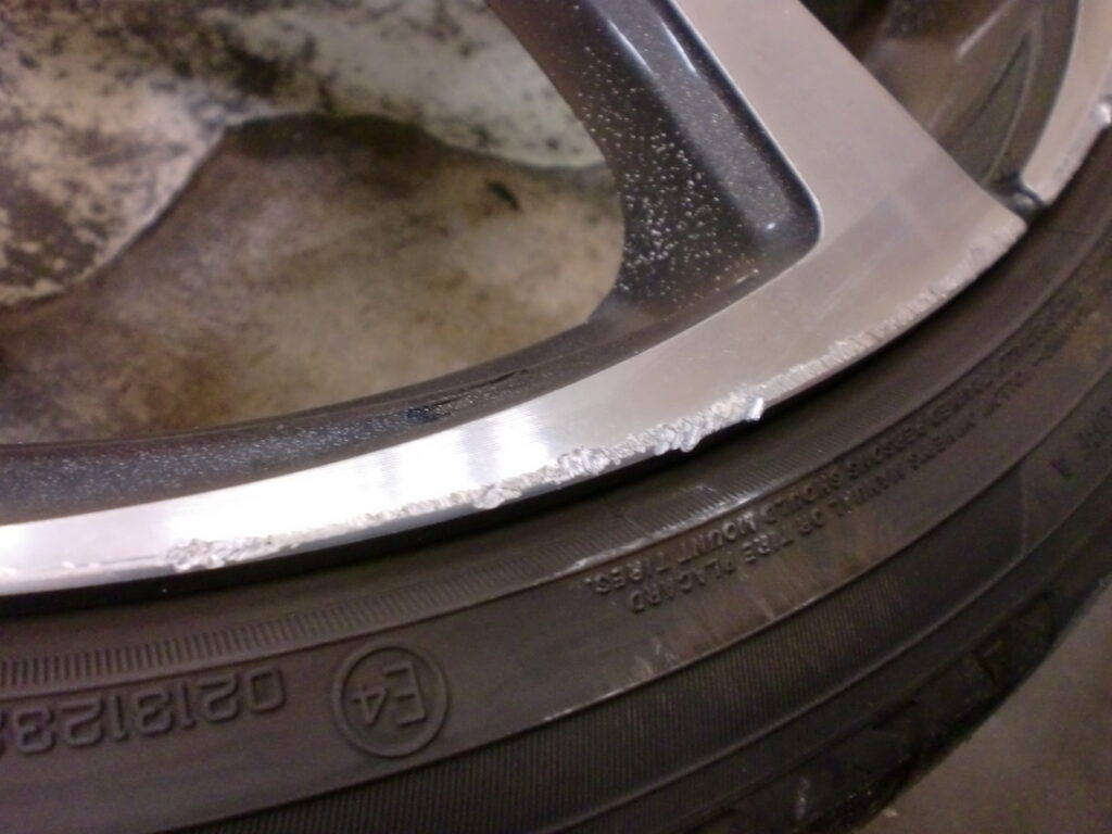 所沢市のお客様　ポリッシュホイール傷