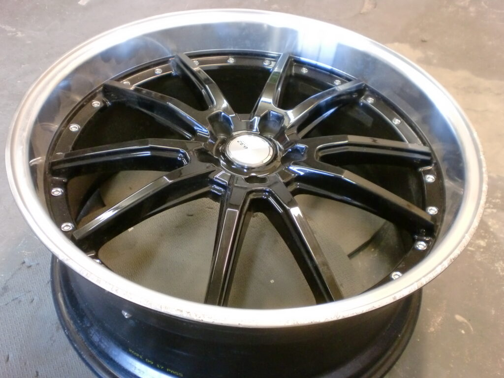 青梅市　ポリッシュホイール傷修理