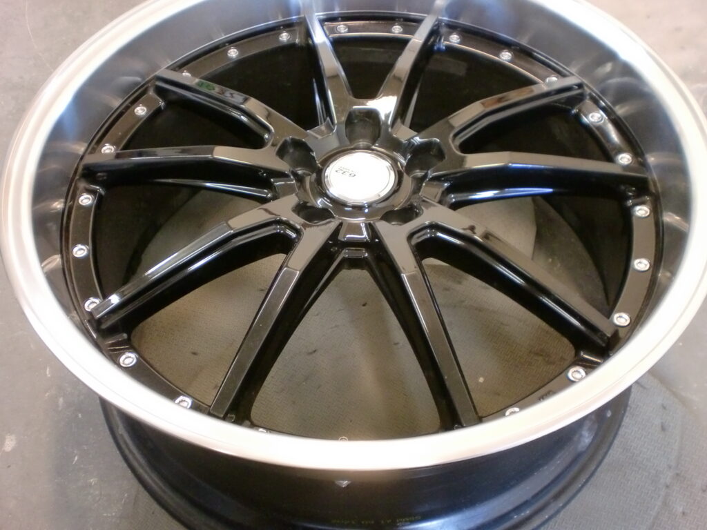 青梅市　ポリッシュホイール傷修理