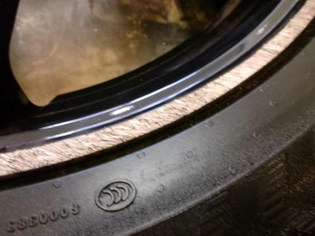 八王子市 ポリッシュホイール傷修理