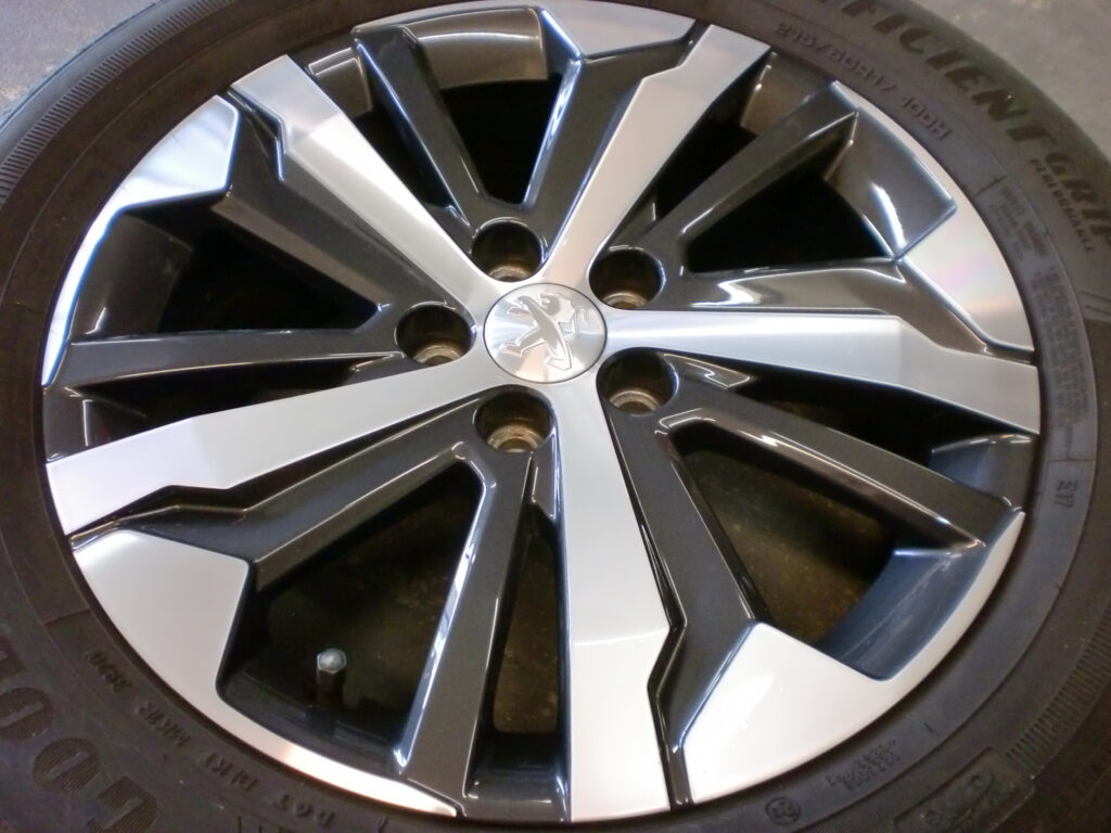 府中市のお客様　ポリッシュホイール傷