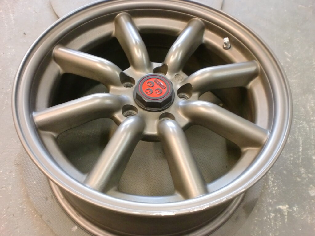 小平市　ワタナベガンメタホイール傷修理