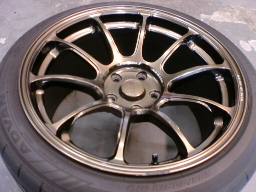 府中市　ブロンズ塗装ホイール傷修理