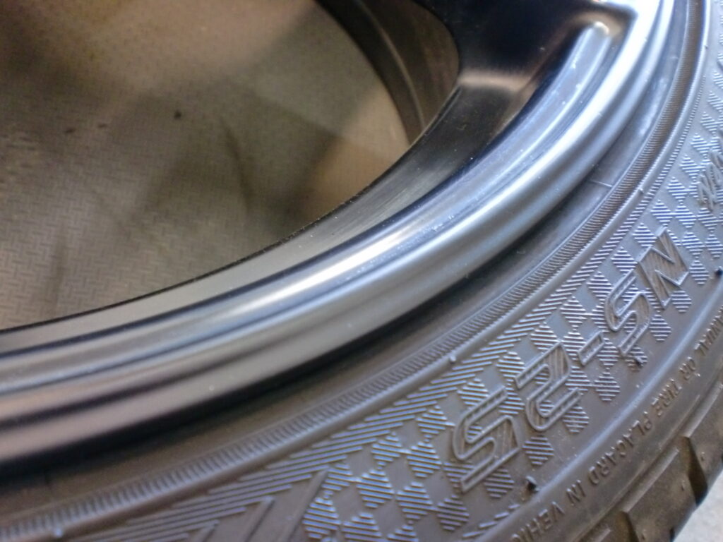 青梅市　マットブラックホイール傷修理