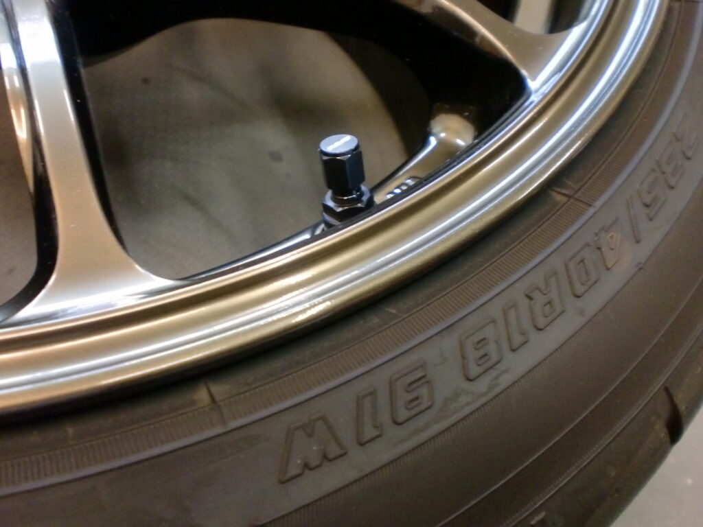 府中市　ブロンズ塗装ホイール傷修理