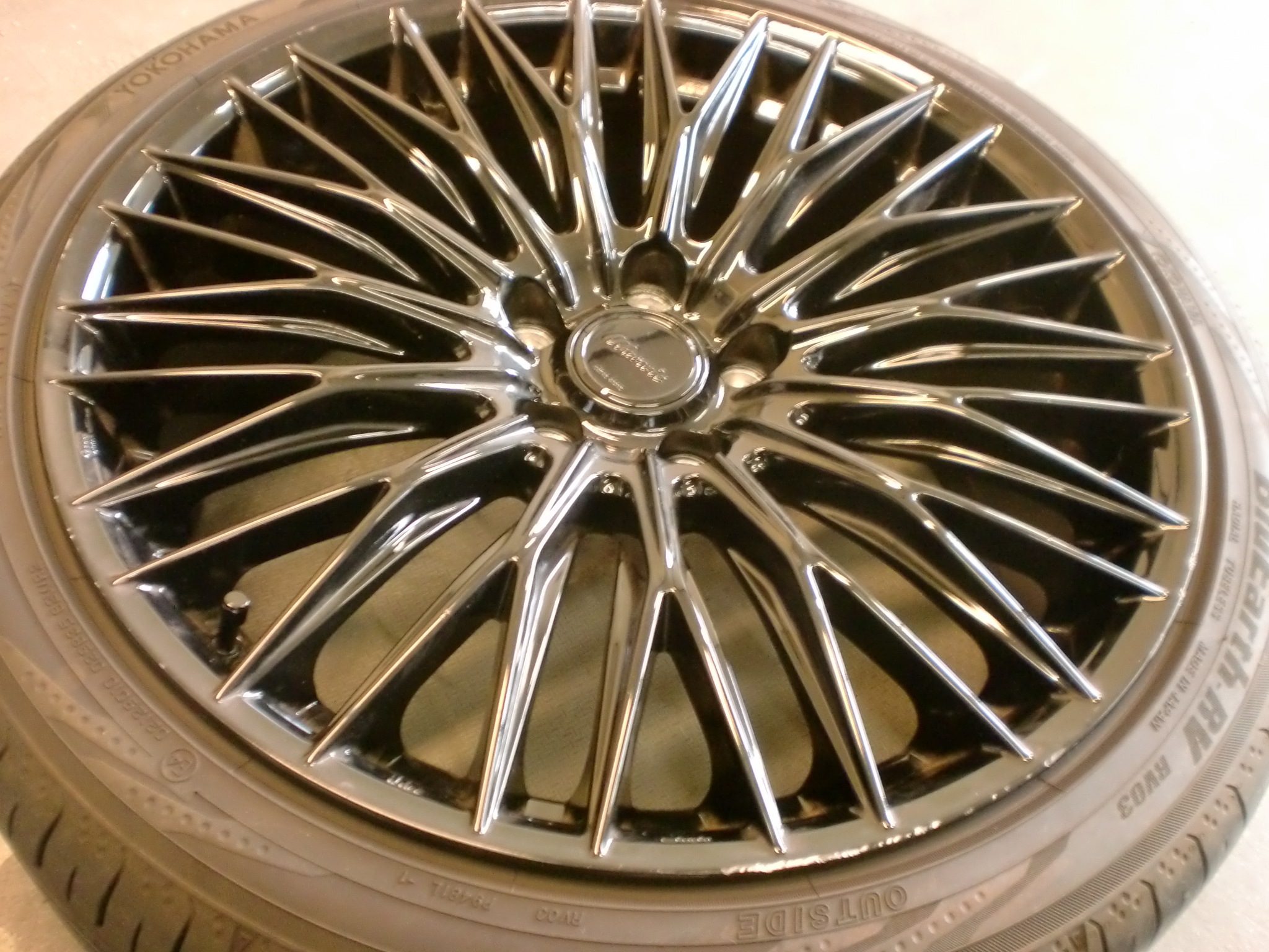 府中市　ブラック塗装ホイール傷修理