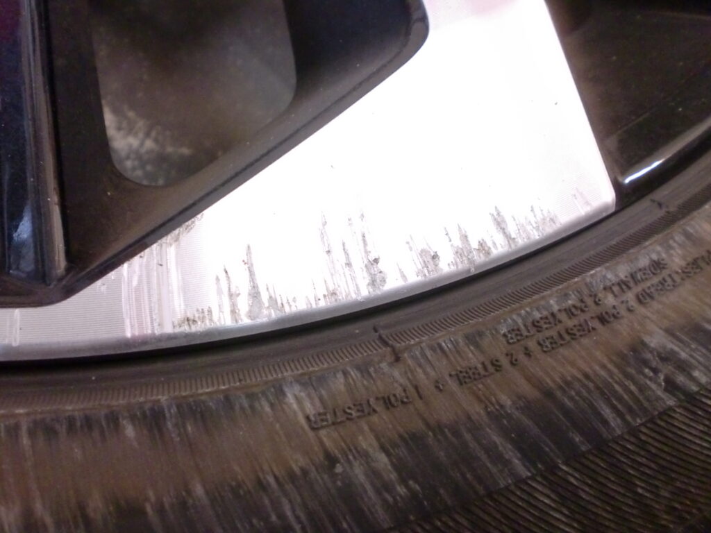 八王子市　ポリッシュホイール傷修理