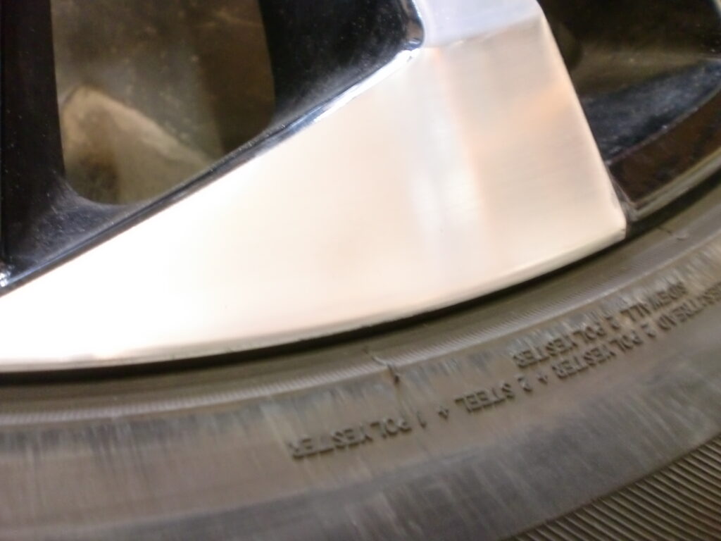 八王子市　ポリッシュホイール傷修理