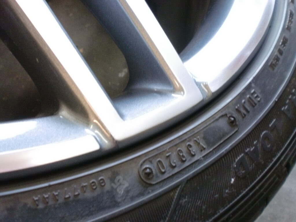 所沢市　ポリッシュホイール傷修理