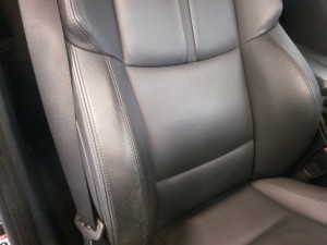 青梅市　BMW内装リペア　レザーシート傷ステアリング修理