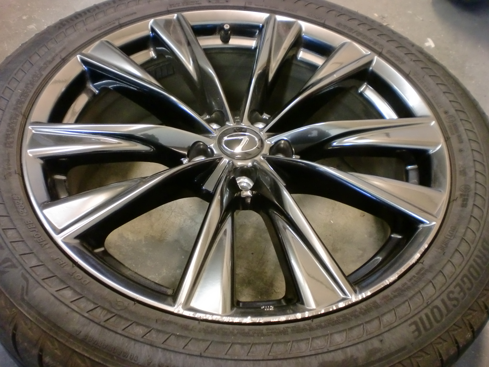 青梅市　ハイパーシルバーホイール傷修理