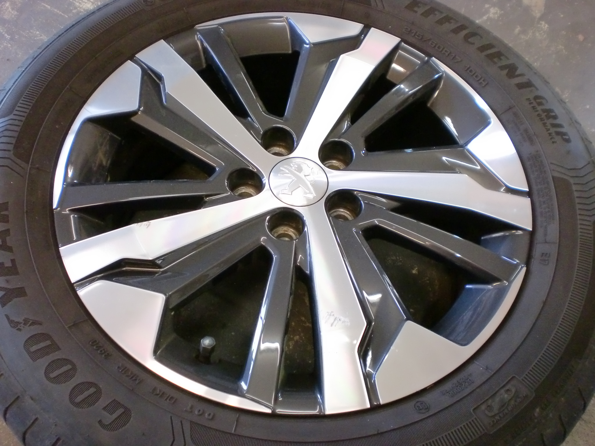 府中市　ポリッシュホイール傷修理