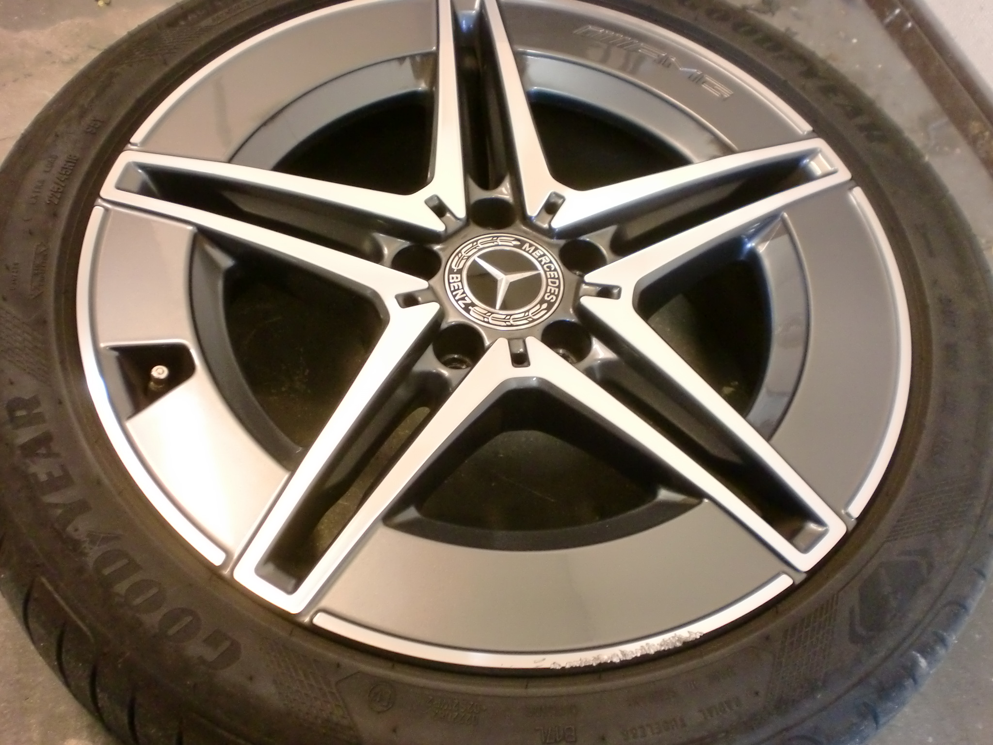 上野原市　ポリッシュホイール傷修理